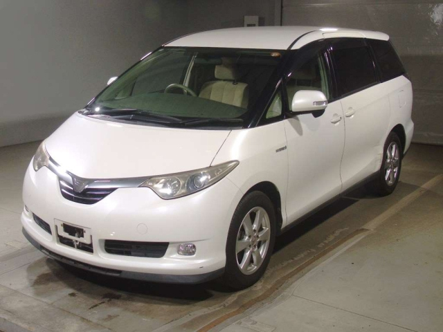 TOYOTA ESTIMA — фото