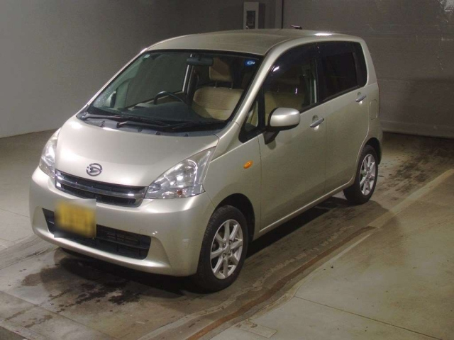 DAIHATSU MOVE — фото