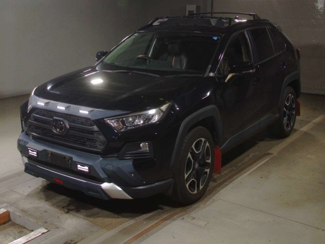 TOYOTA RAV4 — фото