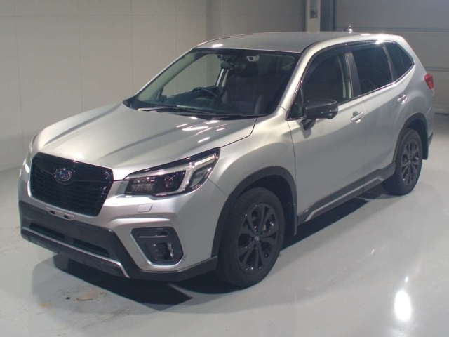SUBARU FORESTER — фото