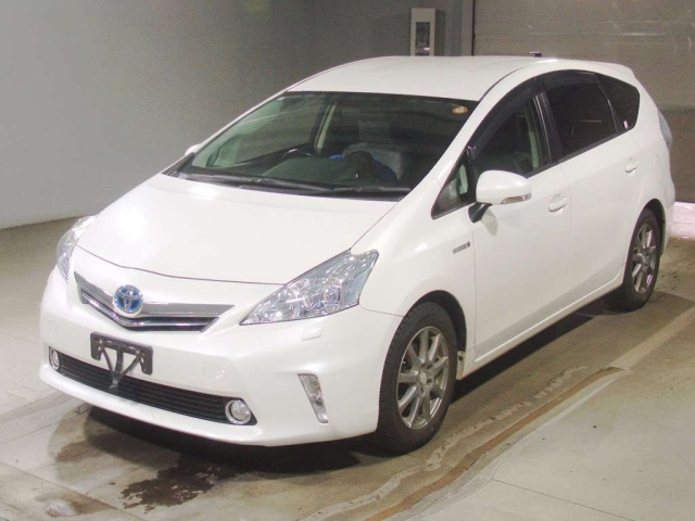 TOYOTA PRIUS — фото