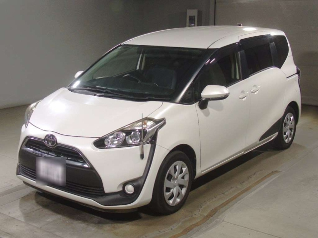 TOYOTA SIENTA — фото