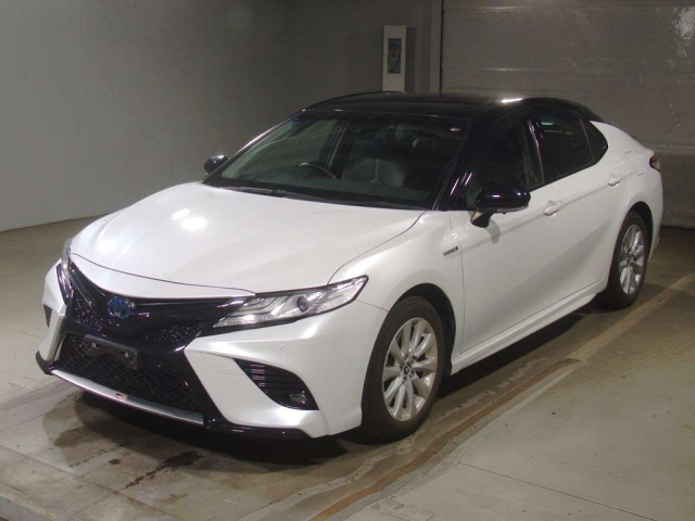 TOYOTA CAMRY — фото