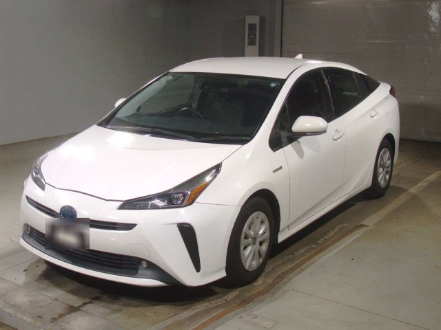 TOYOTA PRIUS — фото