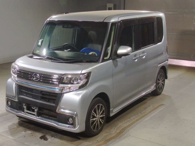 DAIHATSU TANTO — фото