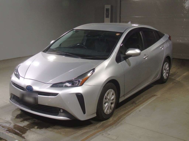 TOYOTA PRIUS — фото