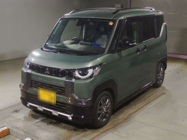 MITSUBISHI DELICA — фото