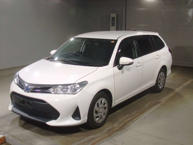 TOYOTA COROLLA — фото