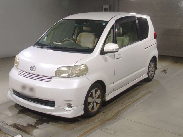 TOYOTA PORTE — фото