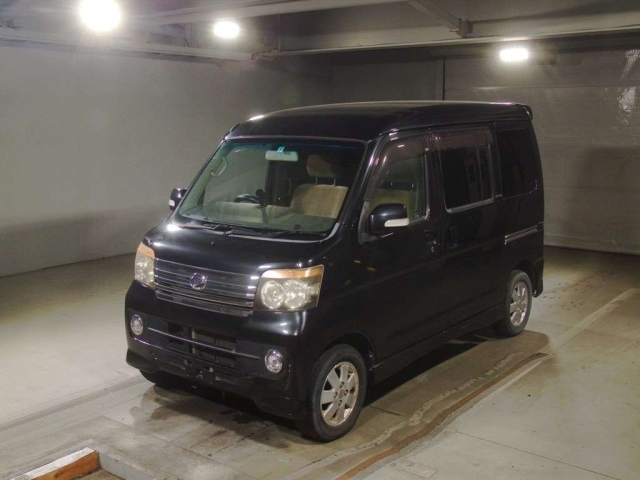 DAIHATSU ATRAI — фото