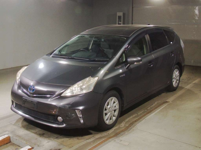 TOYOTA PRIUS — фото