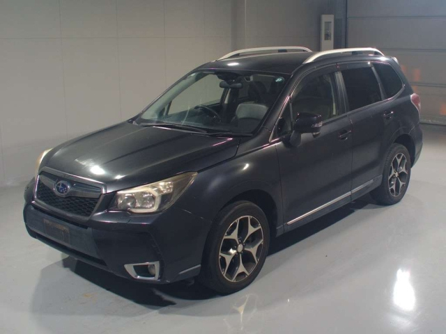 SUBARU FORESTER — фото