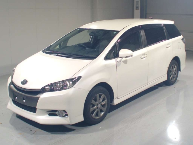 TOYOTA WISH — фото