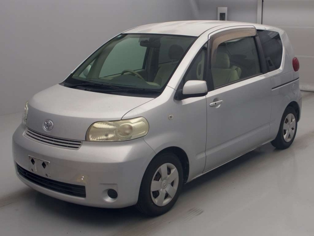 TOYOTA PORTE — фото