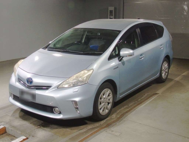 TOYOTA PRIUS — фото