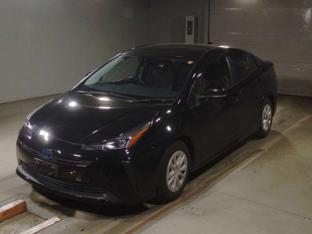 TOYOTA PRIUS — фото