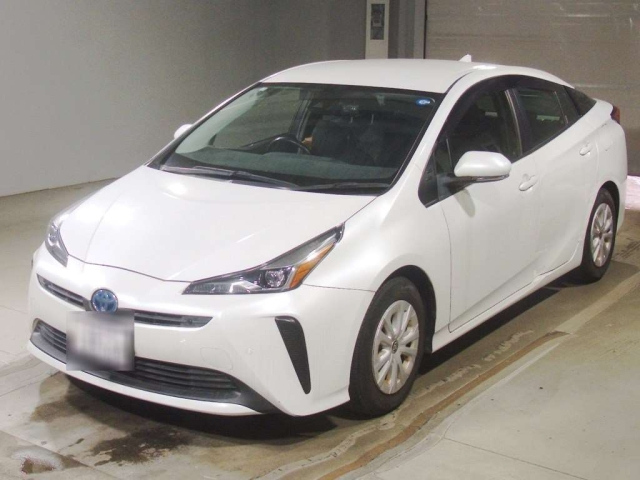 TOYOTA PRIUS — фото