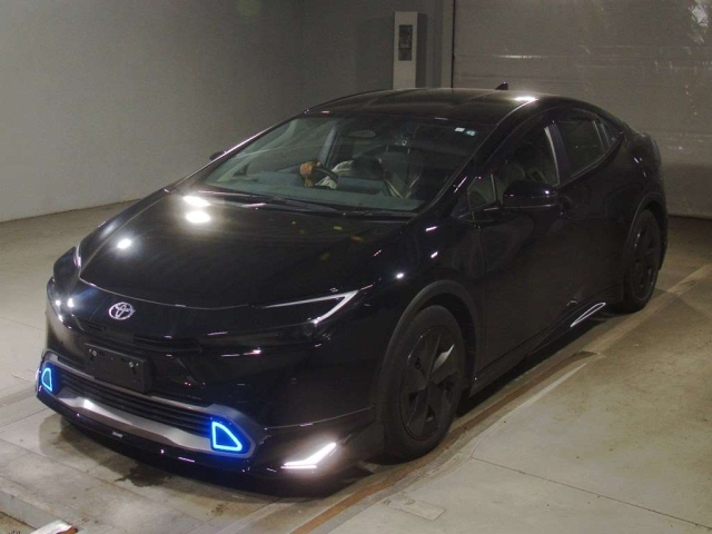 TOYOTA PRIUS — фото