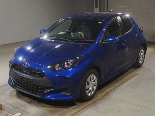 TOYOTA YARIS — фото