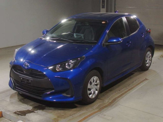 TOYOTA YARIS — фото