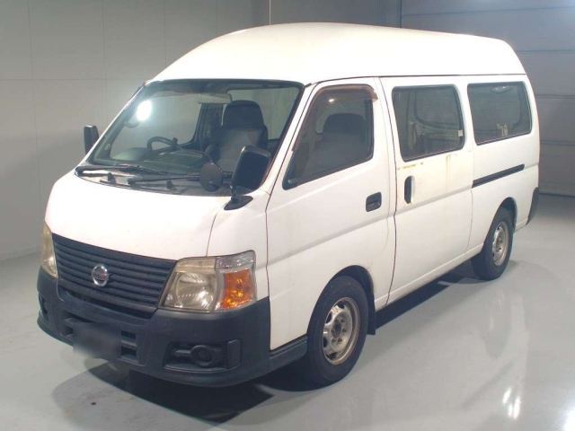 NISSAN CARAVAN — фото