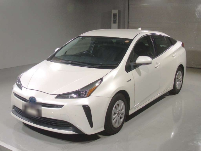 TOYOTA PRIUS — фото