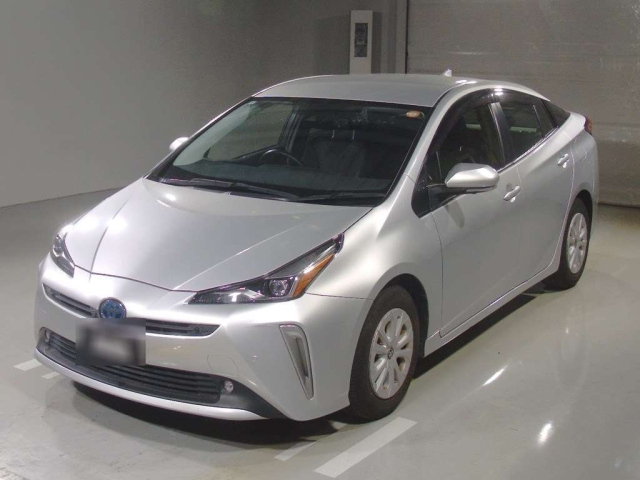 TOYOTA PRIUS — фото