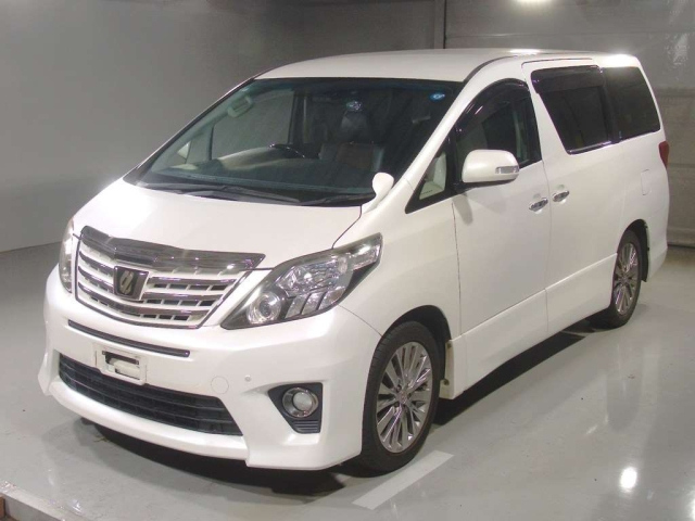 TOYOTA ALPHARD — фото