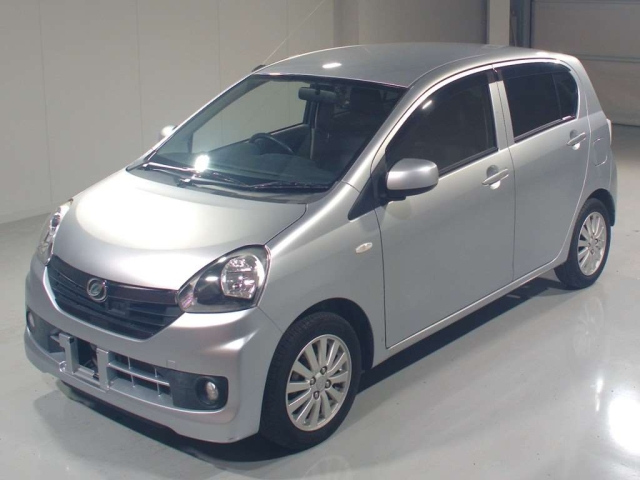 DAIHATSU MIRA — фото