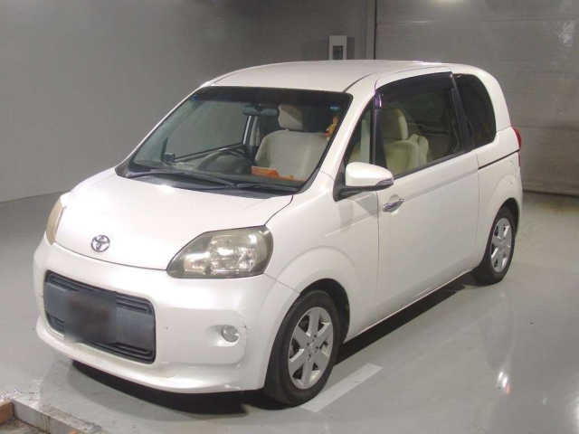 TOYOTA PORTE — фото