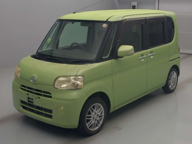 DAIHATSU TANTO — фото