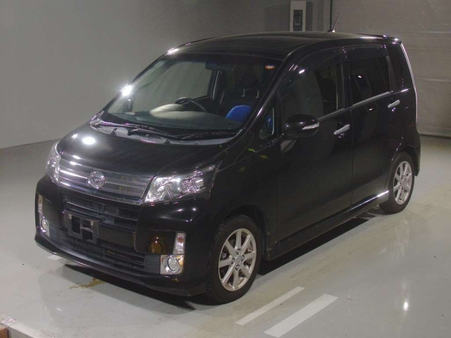 DAIHATSU MOVE — фото