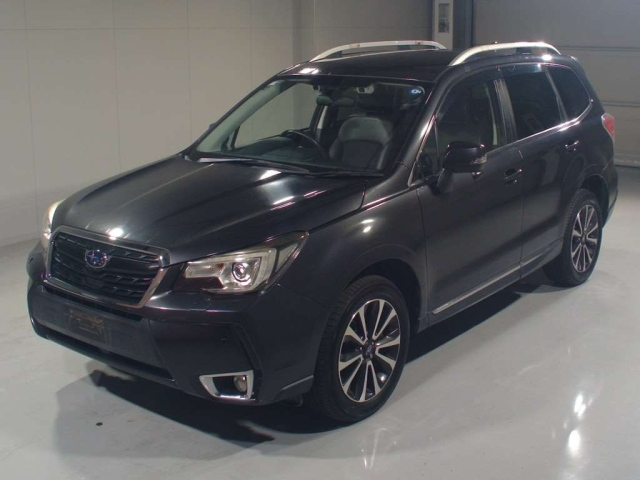 SUBARU FORESTER — фото