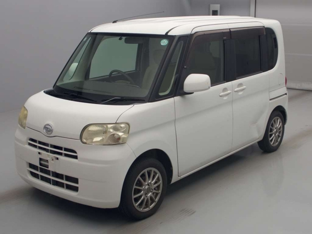 DAIHATSU TANTO — фото