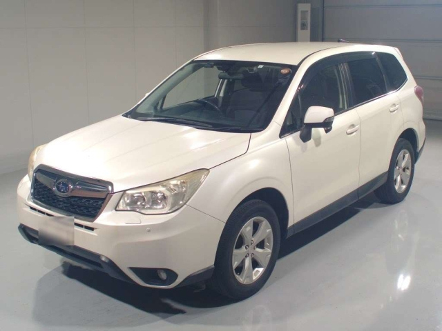 SUBARU FORESTER — фото