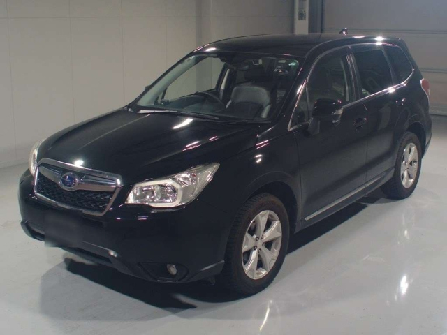 SUBARU FORESTER — фото