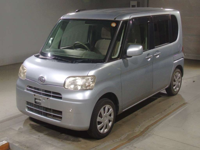 DAIHATSU TANTO — фото
