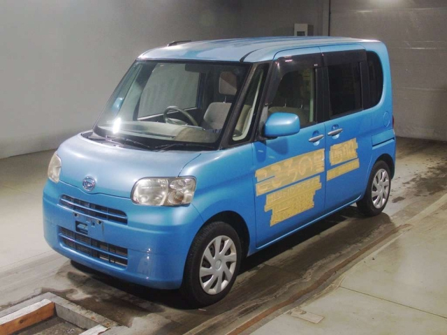 DAIHATSU TANTO — фото