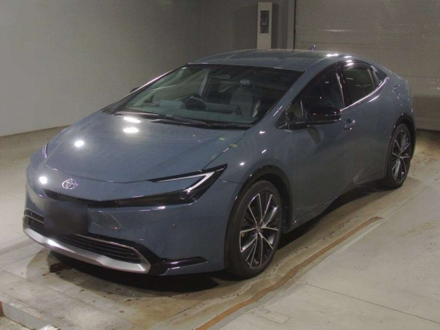 TOYOTA PRIUS — фото