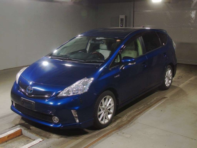 TOYOTA PRIUS — фото
