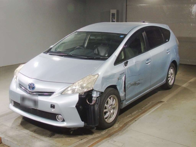 TOYOTA PRIUS — фото