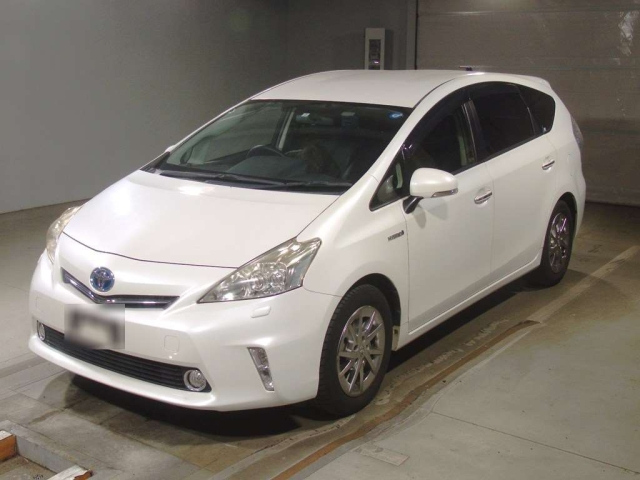 TOYOTA PRIUS — фото