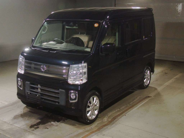 NISSAN CLIPPER — фото
