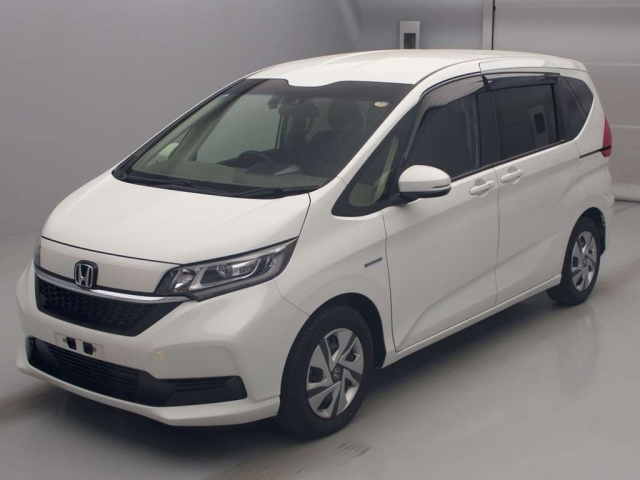 HONDA FREED — фото
