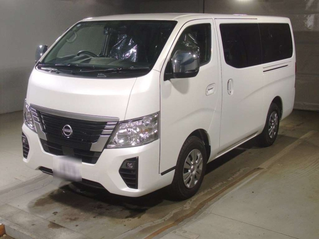 NISSAN CARAVAN — фото