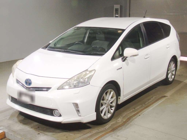 TOYOTA PRIUS — фото