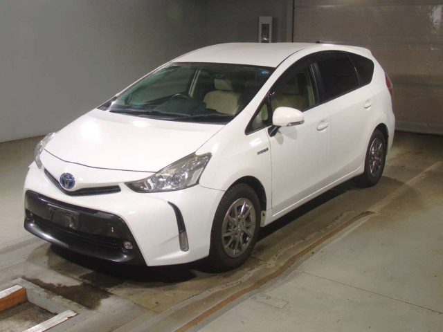 TOYOTA PRIUS — фото