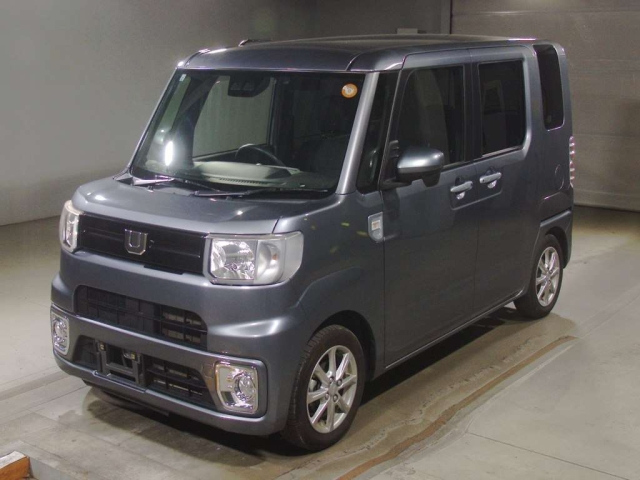 DAIHATSU WAKE — фото