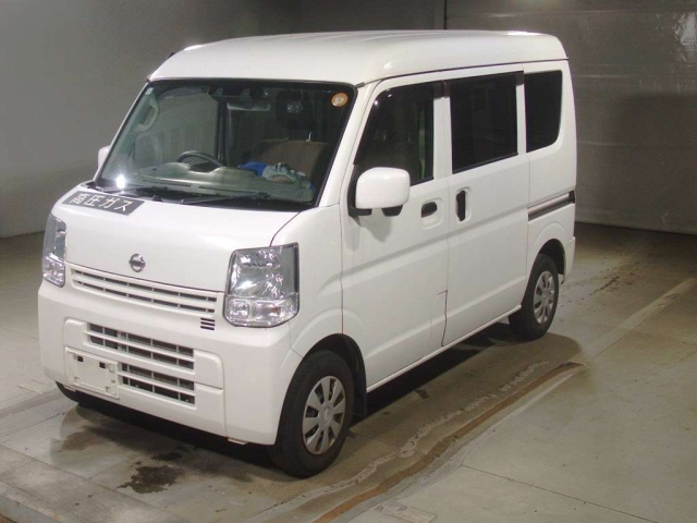 NISSAN CLIPPER — фото