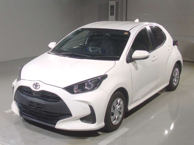 TOYOTA YARIS — фото